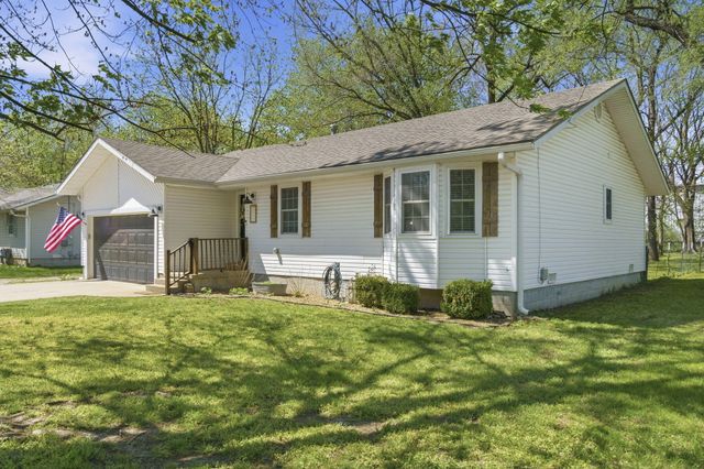 1815 N Marlan Avenue, Springfield, MO 65803