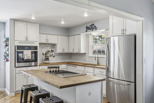 1815 N Marlan Avenue, Springfield, MO 65803