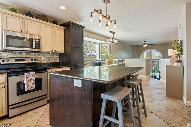 548 N 990 E, Pleasant Grove, UT 84062