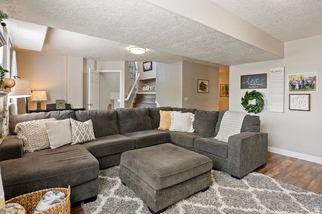 548 N 990 E, Pleasant Grove, UT 84062