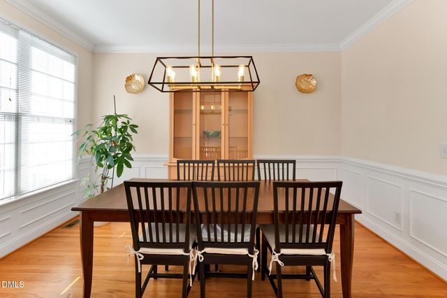 100 Maywood Way, Chapel Hill, NC 27516