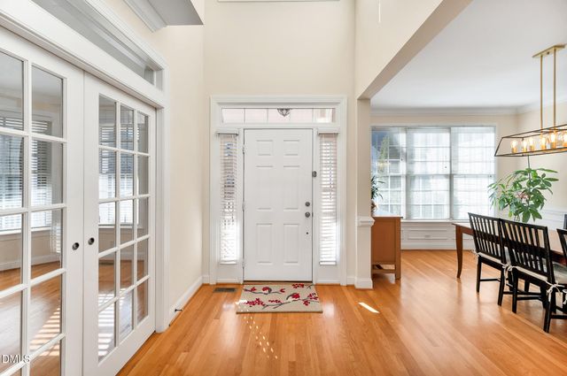 100 Maywood Way, Chapel Hill, NC 27516