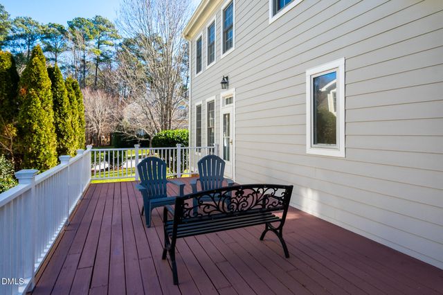 100 Maywood Way, Chapel Hill, NC 27516