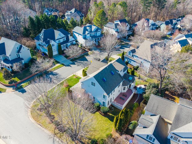 100 Maywood Way, Chapel Hill, NC 27516