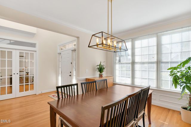 100 Maywood Way, Chapel Hill, NC 27516