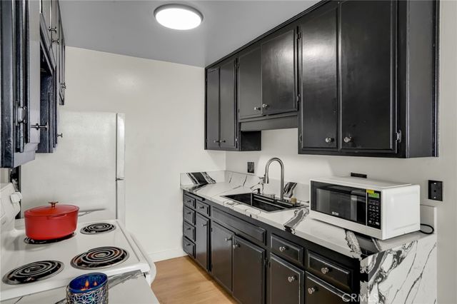 375 Atlantic Avenue 607, Long Beach, CA 90802