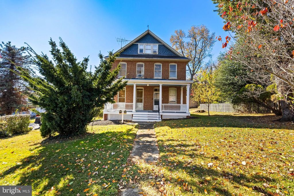 4111 HAMILTON AVE, Baltimore, MD 21206