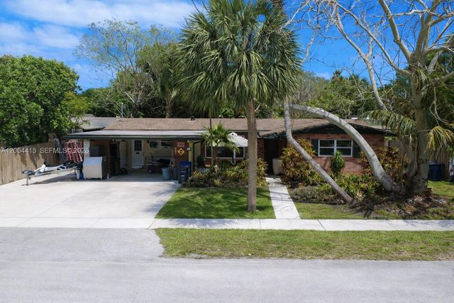 2048 SW 27th Avenue, Fort Lauderdale, FL 33312