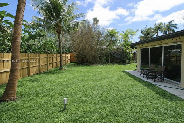 2048 SW 27th Avenue, Fort Lauderdale, FL 33312