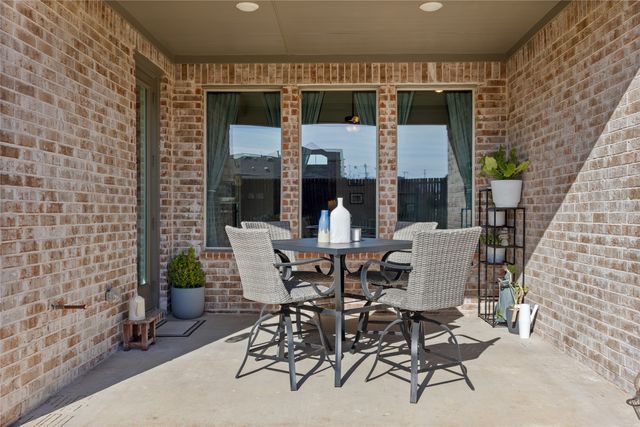 2516 Briarbrook Drive, Denton, TX 76207