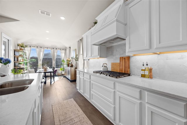 2516 Briarbrook Drive, Denton, TX 76207