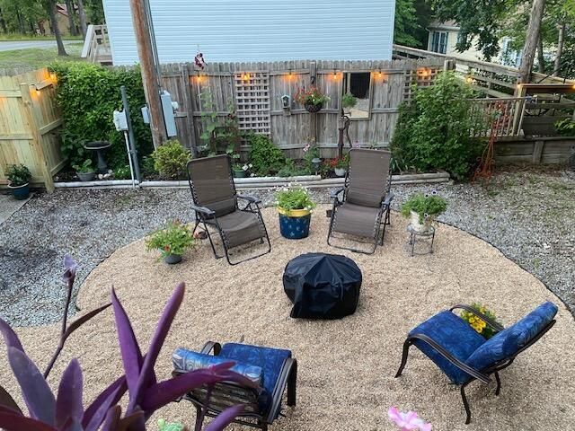 235 Iowa Colony Road, Hollister, MO 65672