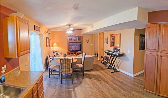 235 Iowa Colony Road, Hollister, MO 65672