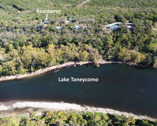 235 Iowa Colony Road, Hollister, MO 65672