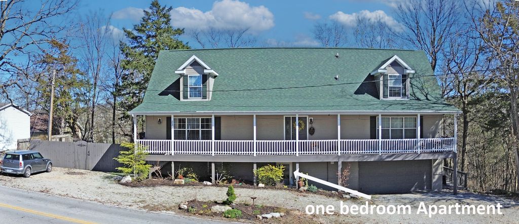 235 Iowa Colony Road, Hollister, MO 65672