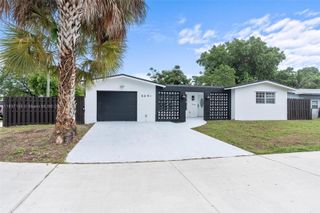 6091 NW 19th St, Sunrise, FL 33313