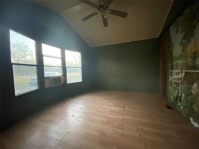 920 Vz County Road 3504, Wills Point, TX 75169