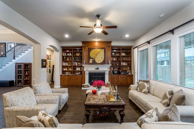 10410 Southern Hawker, Conroe, TX 77385