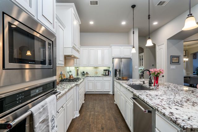 10410 Southern Hawker, Conroe, TX 77385