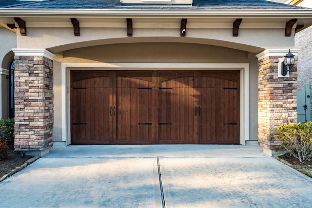 10410 Southern Hawker, Conroe, TX 77385