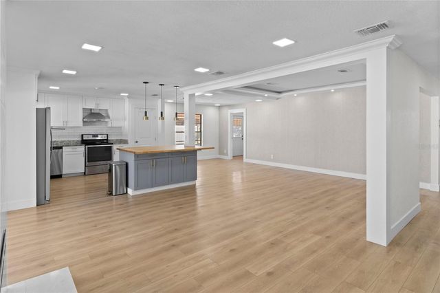 14910 WINTERWIND DRIVE, Tampa, FL 33624