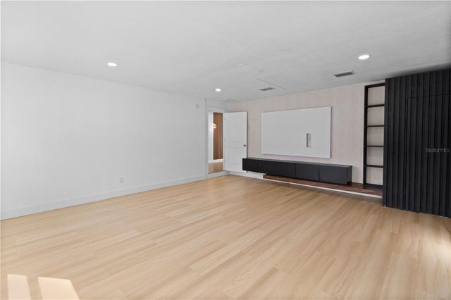 14910 WINTERWIND DRIVE, Tampa, FL 33624