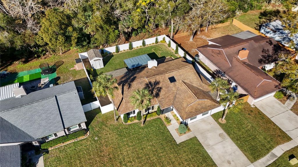 Image 7 of property listing at 14910 WINTERWIND DRIVE, Tampa, FL 33624