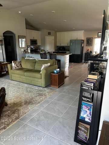 598 Brickell Street SE, Melbourne, FL 32908