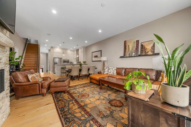 904 S Front Street, Columbus, OH 43206