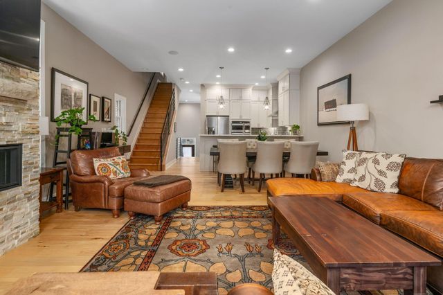 904 S Front Street, Columbus, OH 43206