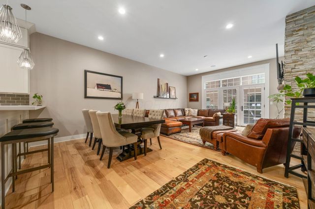 904 S Front Street, Columbus, OH 43206