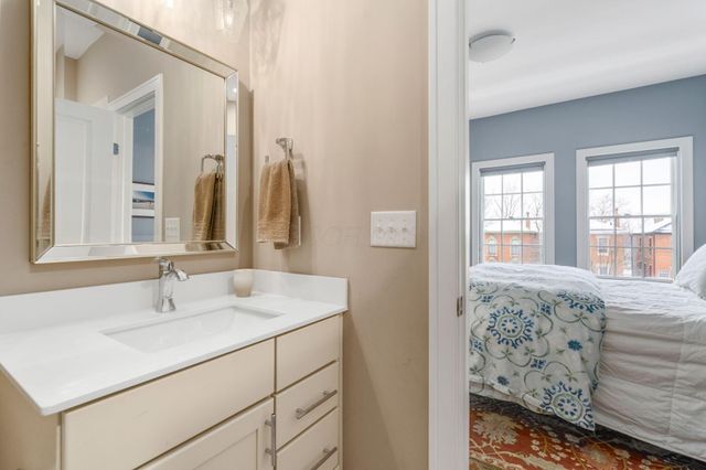 904 S Front Street, Columbus, OH 43206