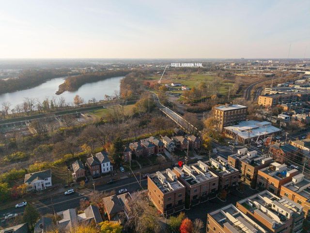 904 S Front Street, Columbus, OH 43206