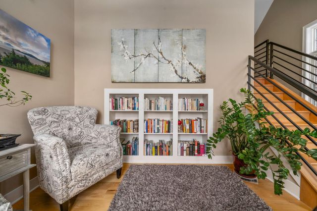 904 S Front Street, Columbus, OH 43206