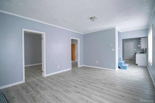 7011 Meadow Avenue, Warren, MI 48091