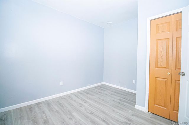 7011 Meadow Avenue, Warren, MI 48091