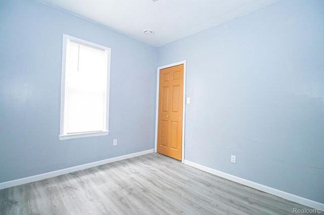 7011 Meadow Avenue, Warren, MI 48091