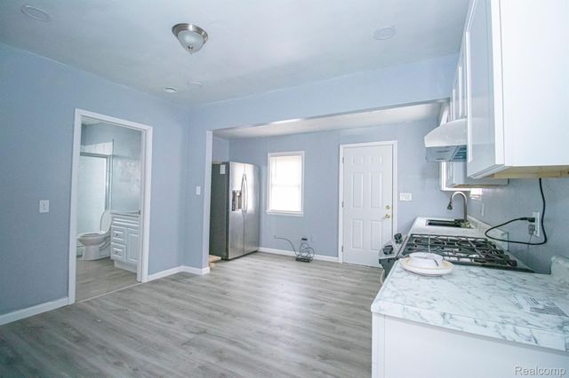 7011 Meadow Avenue, Warren, MI 48091