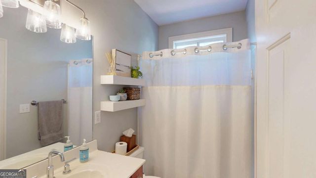 943 Kinghorn Drive NW, Kennesaw, GA 30152