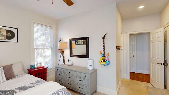 943 Kinghorn Drive NW, Kennesaw, GA 30152