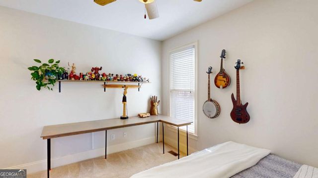 943 Kinghorn Drive NW, Kennesaw, GA 30152