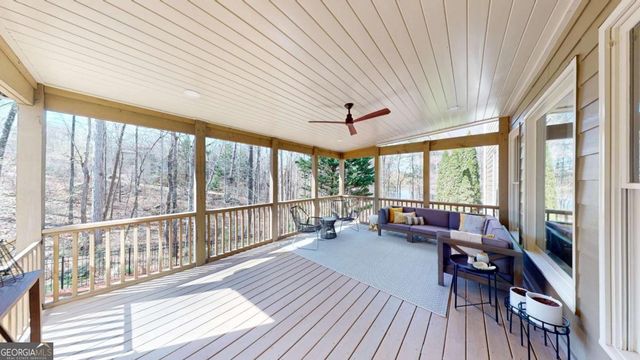 943 Kinghorn Drive NW, Kennesaw, GA 30152