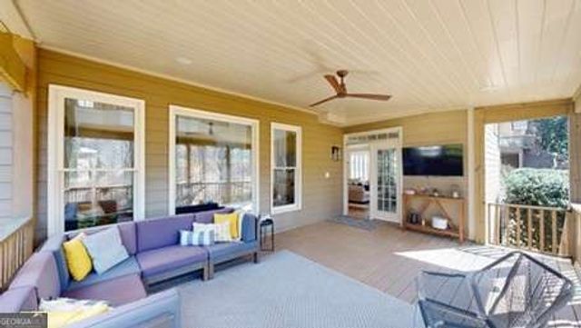 943 Kinghorn Drive NW, Kennesaw, GA 30152