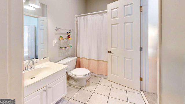 943 Kinghorn Drive NW, Kennesaw, GA 30152