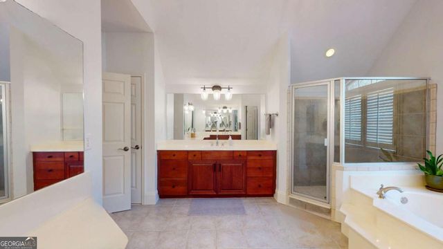 943 Kinghorn Drive NW, Kennesaw, GA 30152