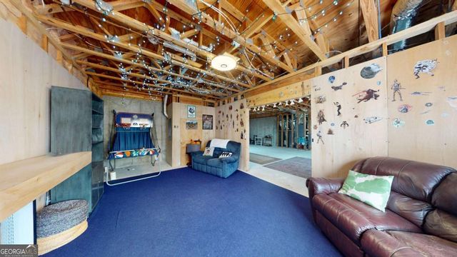 943 Kinghorn Drive NW, Kennesaw, GA 30152