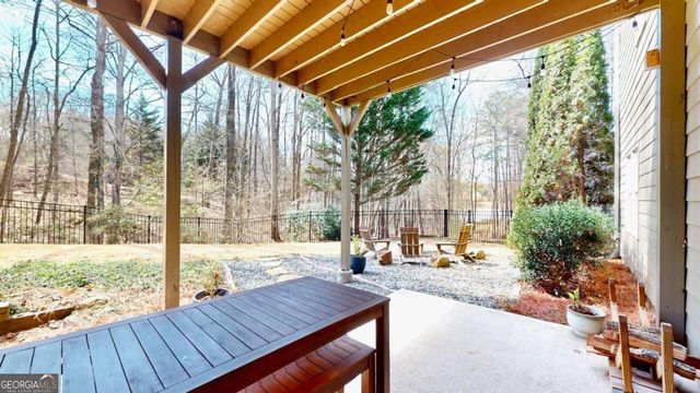 943 Kinghorn Drive NW, Kennesaw, GA 30152