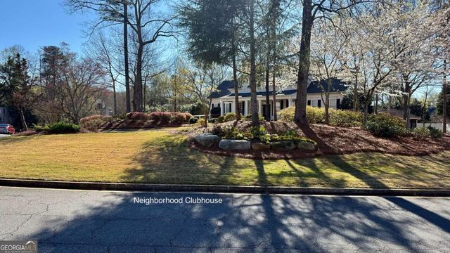 943 Kinghorn Drive NW, Kennesaw, GA 30152