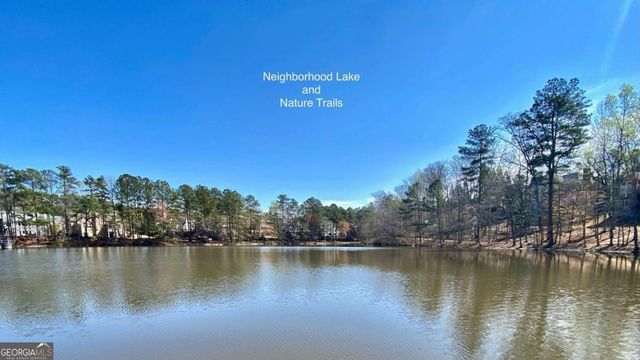 943 Kinghorn Drive NW, Kennesaw, GA 30152