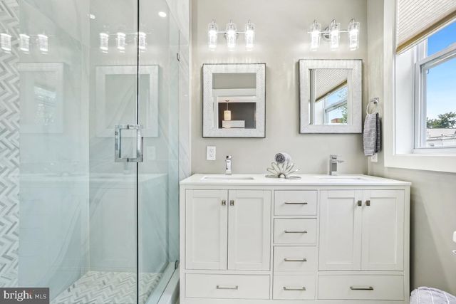 1351 NEWTON ST NW, Washington, DC 20010